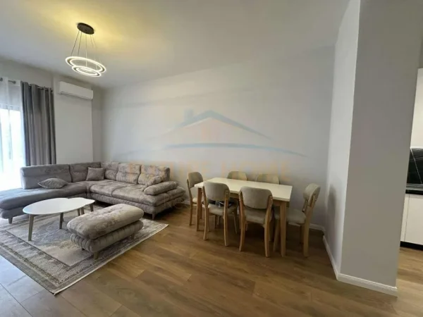 Tirane, jepet me qera apartament 1+1+Ballkon Kati 1, 83 m² 480 € (Unaza e Re)