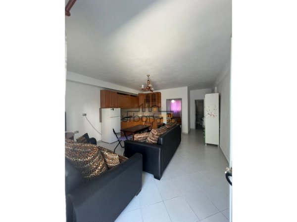 Tirane, jepet me qera apartament 1+1 Kati 1, 50 m² 350 € (Rruga Jordan Misja)