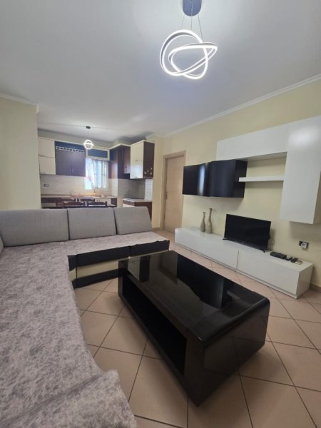Tirane, jepet me qera apartament 1+1 Kati 4, 65 m² 450 € (kodra e diellit)