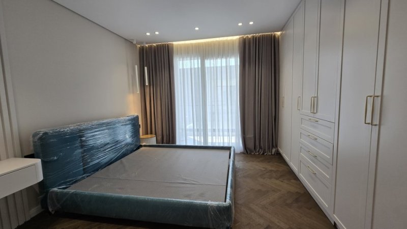 Tirane, jepet me qera Vile 2 Katshe , 306 m² 3.600 € (TEG)