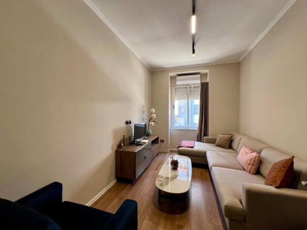 Tirane, jepet me qera apartament 1+1+Aneks Kati 2, 68 m² 700 € (Shallvaret - Tirane)