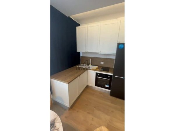 Tirane, jepet me qera garsonier Kati 2, 40 m² 500 € Komuna e Parisit