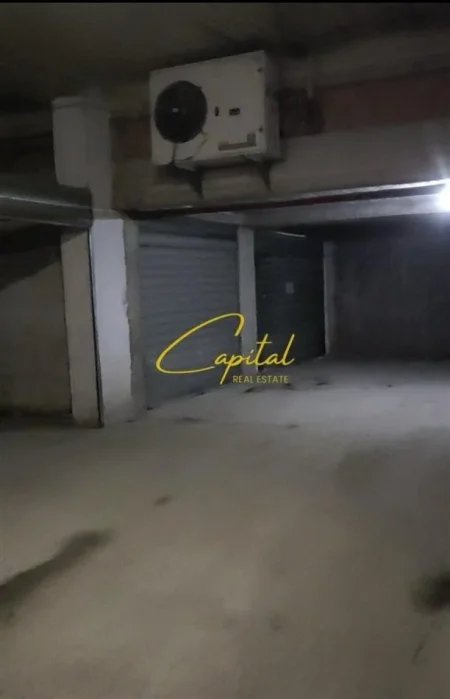 Tirane, shitet garazh | post parkimi Kati -1, 45 m² 50.000 € (KOMUNA E PARISIT)