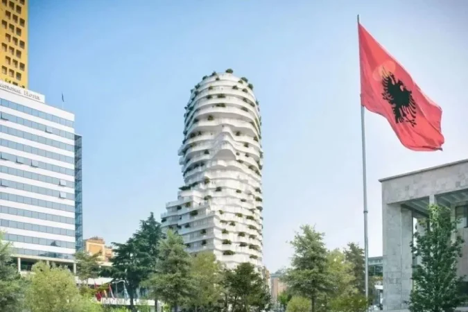 Tirane, shitet apartament 1+1 , 129 m² 569.600 € 