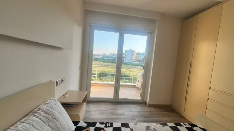 Tirane, jepet me qera apartament 2+1+Ballkon Kati 2, 120 m² 550 € (Loni Ligori)