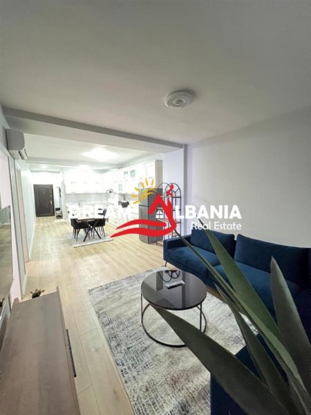 Tirane, shitet apartament 2+1+Ballkon Kati 10, 106 m² 180.000 €