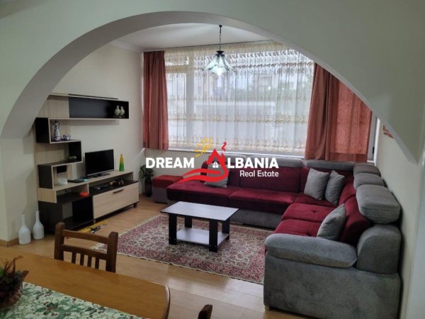 Tirane, jepet me qera apartament 3+1+Ballkon Kati 1, 140 m² 800 € (Tek Inxhinieria e Ndertimit - ID 4241037)