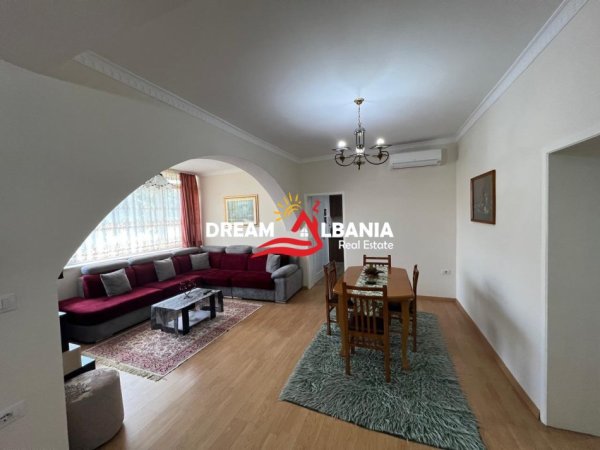 Tirane, jepet me qera apartament 3+1+Ballkon Kati 1, 140 m² 800 € (Tek Inxhinieria e Ndertimit - ID 4241037)