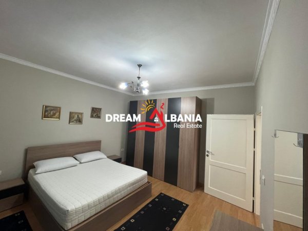 Tirane, jepet me qera apartament 3+1+Ballkon Kati 1, 140 m² 800 € (Tek Inxhinieria e Ndertimit - ID 4241037)