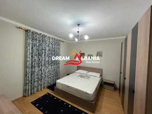 Tirane, jepet me qera apartament 3+1+Ballkon Kati 1, 140 m² 800 € (Tek Inxhinieria e Ndertimit - ID 4241037)