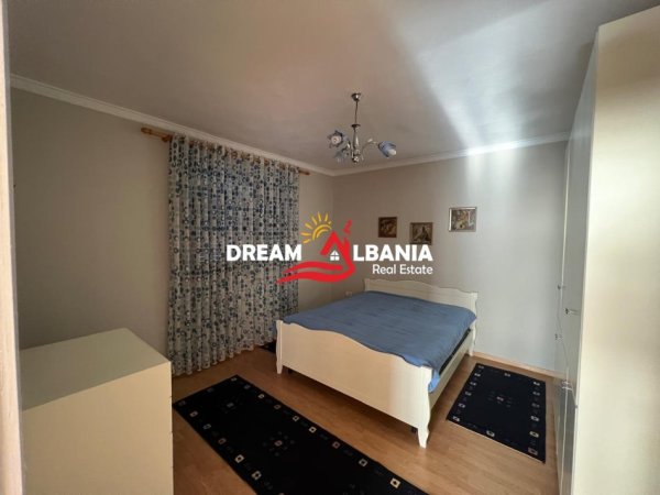 Tirane, jepet me qera apartament 3+1+Ballkon Kati 1, 140 m² 800 € (Tek Inxhinieria e Ndertimit - ID 4241037)
