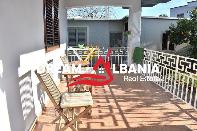 Tirane, jepet me qera apartament 3+1+Ballkon Kati 1, 140 m² 800 € (Tek Inxhinieria e Ndertimit - ID 4241037)