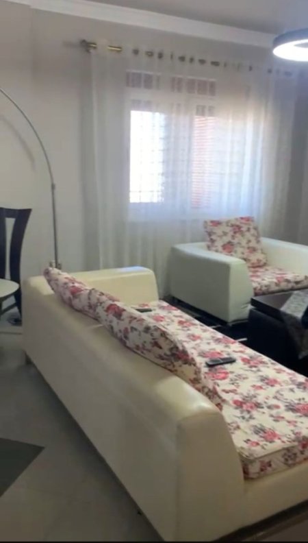 Durres, shitet apartament 3+1+Aneks+Ballkon Kati 7, 153 m² 165.000 € (Stacioni i Trenit)