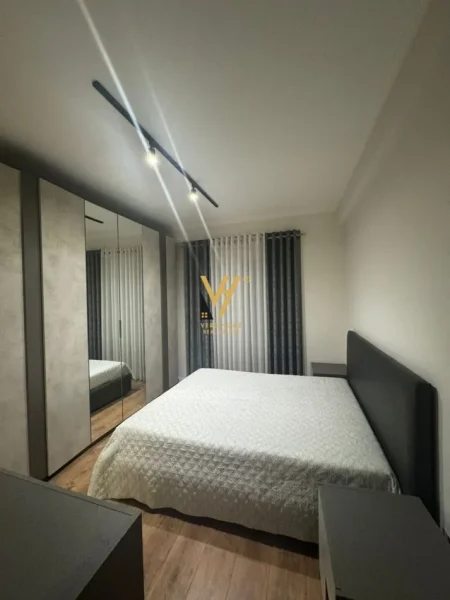 Tirane, jepet me qera apartament 2+1+Ballkon Kati 2, 110 m² 800 € (RRUGA FRANG BARDHI)