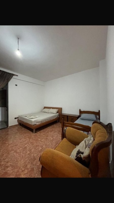 Tirane, jepet me qera apartament 1+1+Ballkon Kati 1, 85 m² 450 € (Don bosko)