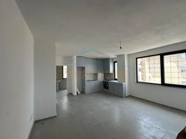 Tirane, shitet apartament 1+1 Kati 7, 69 m² 103.320 €
