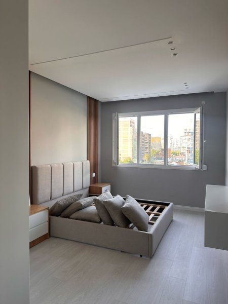 Tirane, jepet me qera apartament 1+1+Ballkon Kati 5, 75 m² 600 € (River Residence, Astir Prane Unazes)