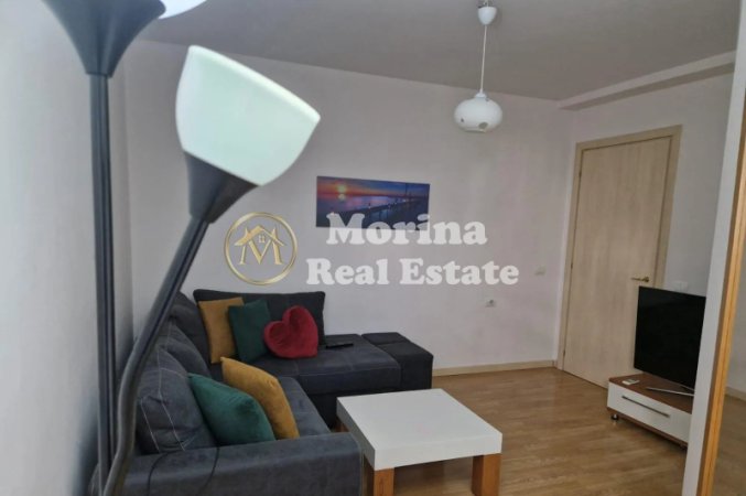Tirane, jepet me qera apartament 1+1+Ballkon Kati 7, 70 m² 500 € (Don Bosko-Credins Bank)