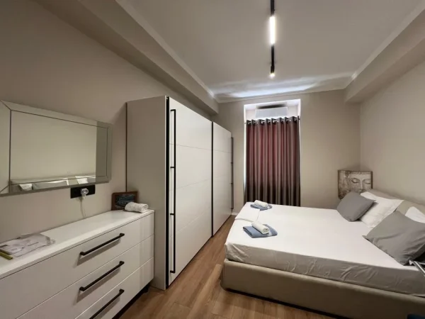 Tirane, jepet me qera apartament 1+1+Aneks Kati 2, 68 m² 700 € (Shallvaret - Tirane)