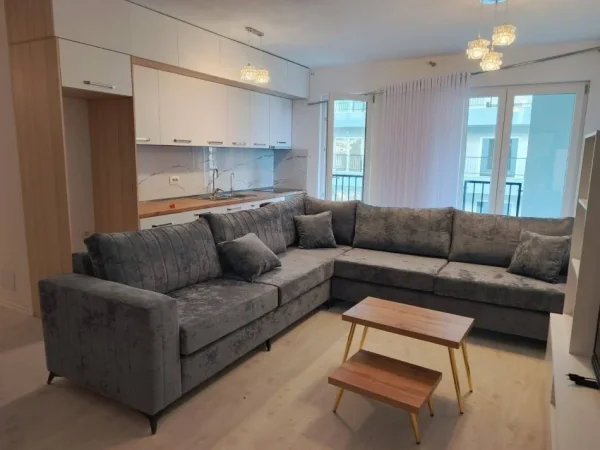 Kërkon mobilje unike, cilësore dhe me dizajn modern apo klasik? Ne i realizojmë me përpikmëri!