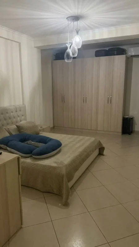 Tirane, jap me qera apartament 2+1 Kati 7, 120 m² 800 € (komuna e parisit)