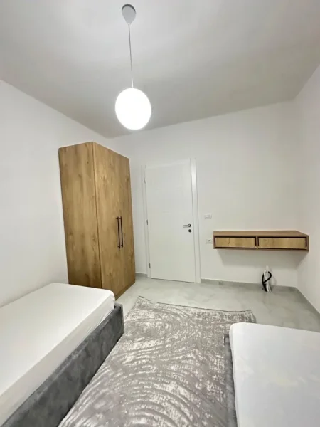 Tirane, jepet me qera apartament 2+1 Kati 8, 120 m² 600 € (Astir)