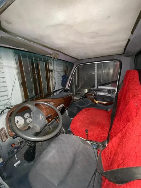 Tirane, shitet Kamioncine KAMA | KMC - 1021 Nafte, e bardhë manuale Klima 186.000 km 3.800 €