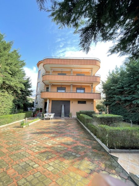 Tirane, shesim Vilë, 4-kate.  840 m² , 1.500.000 €