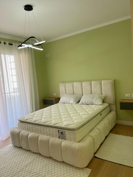 Tirane, shitet apartament 2+1+Ballkon , 89 m² 145.000 € (Loni Ligori)
