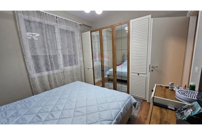 Jepet me qera apartament 2+1 + depo tek ish fusha e Aviacionit .600 euro