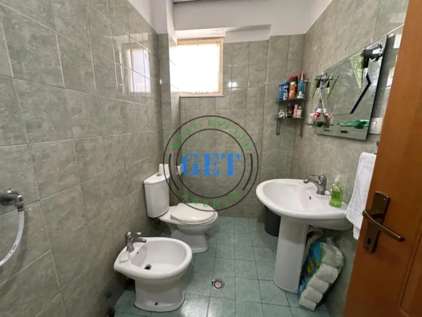 Durres, jepet me qera apartament 2+1 Kati 7, 75 m² 350 € (Plazh Iliria)