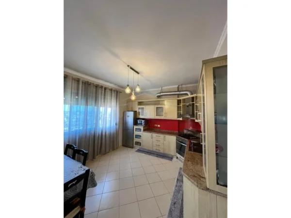 Durres, shitet apartament 1+1 Kati 6, 77 m² 73.000 € (Durres)