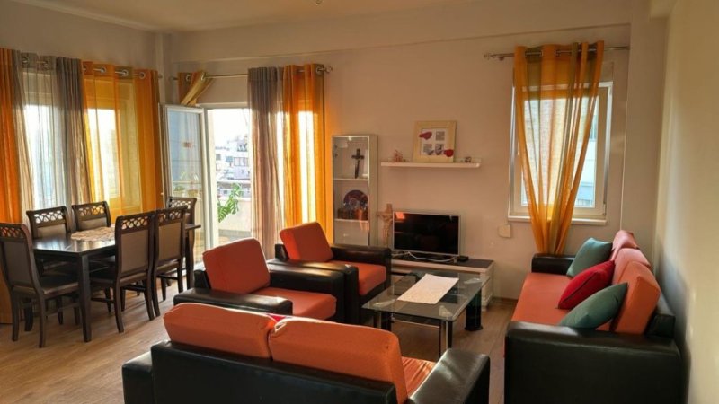 Tirane, jepet me qera apartament 2+1+Ballkon Kati 4, 104 m² 460 € (Rruga e Dajtit)