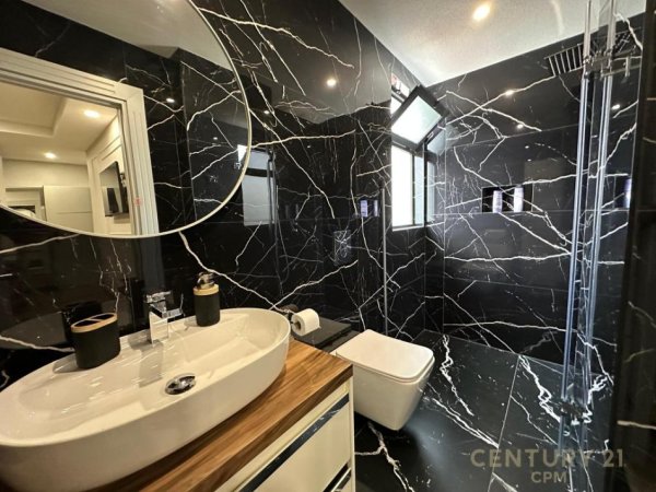 Tirane, jepet me qera garsonier 1+1 Kati 3, 110 m² 1.500 € (21 Dhjetorit)