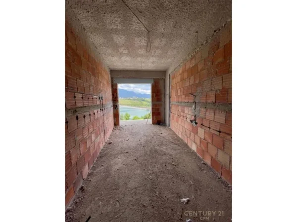 shitet apartament duplex Kati 2, 230 m² 375.000 € (residenca swan lake)