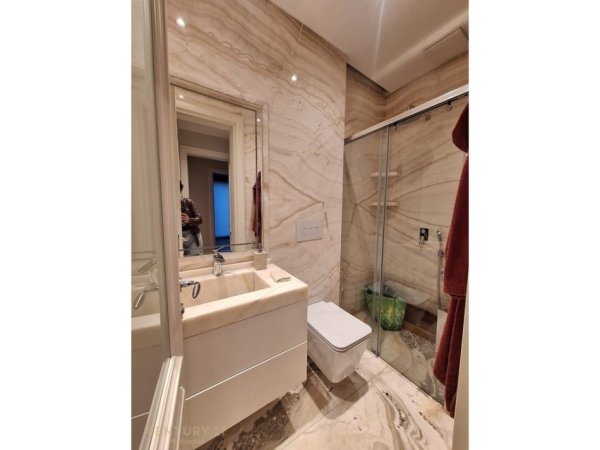 Tirane, shes apartament 3+1 Kati 3, 140 m² 640.000 € (liceu artistik)