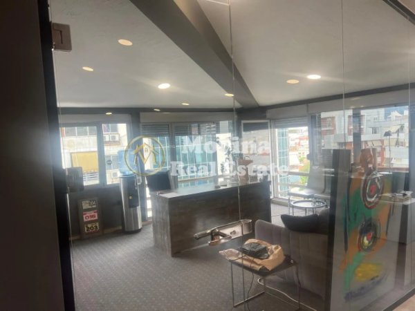Tirane, jepet me qera ambjent biznesi Kati 7, 250 m² 2.500 € (Tregu Elektrik)