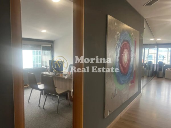 Tirane, jepet me qera ambjent biznesi Kati 7, 250 m² 2.500 € (Tregu Elektrik)