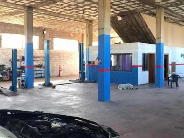 Shqiperi, jepet me qera magazine Kati 2, 600 m² 1.300 € (STACIONI I TRENIT,VORË)