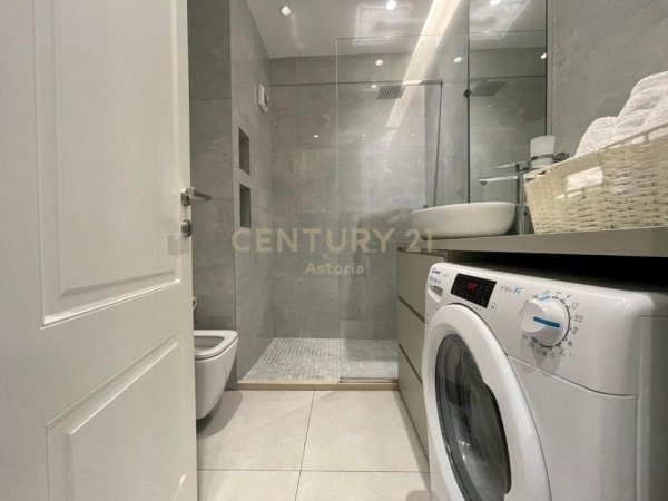 Tirane, shitet apartament 1+1 Kati 4, 62 m² 170.000 € (Rruga e Barrikadave)