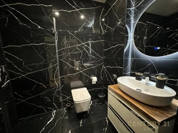 Tirane, jepet me qera garsonier Kati 3, 100 m² 1.500 € (Rr. Sulejman Pitarka)