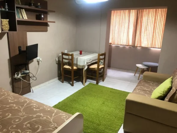 Tirane, jepet me qera apartament 2+1 Kati 5, 550 € 