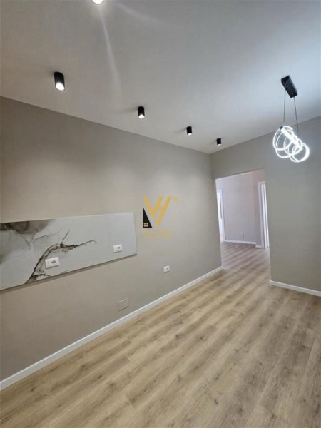Tirane, shitet apartament 2+1+Ballkon Kati 4, 79 m² 195.000 € (PAZARI I RI)