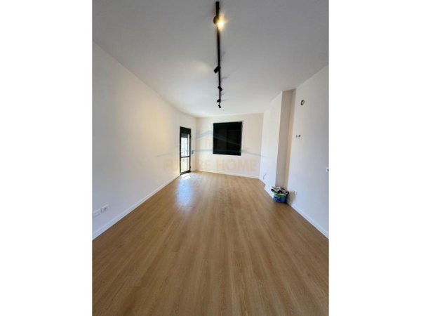 Durres, shitet apartament 2+1+Ballkon Kati 5, 94 m² 235.000 € (Vollga, Durres)