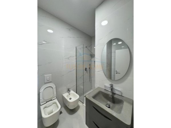 Durres, shitet apartament 2+1+Ballkon Kati 5, 94 m² 235.000 € (Vollga, Durres)