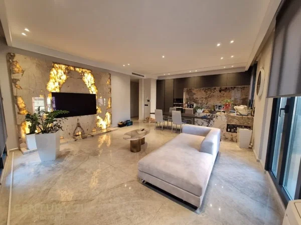 Tirane, shitet apartament 3+1 Kati 3, 140 m² 640.000 € 