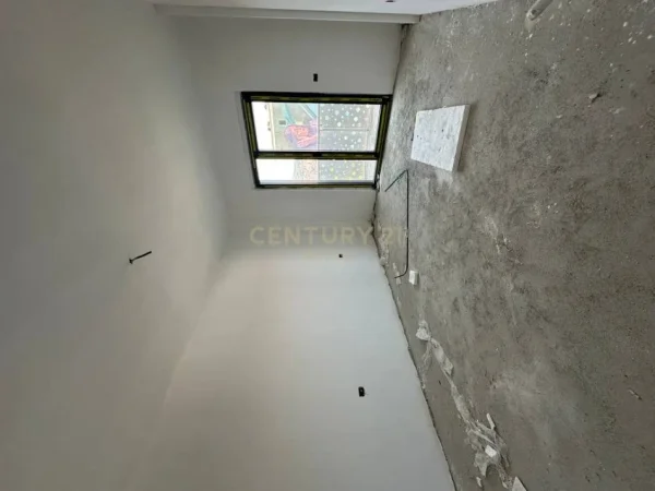 Tirane, shes apartament 1+1 Kati 6, 77 m² 169.000 € (corner residence)