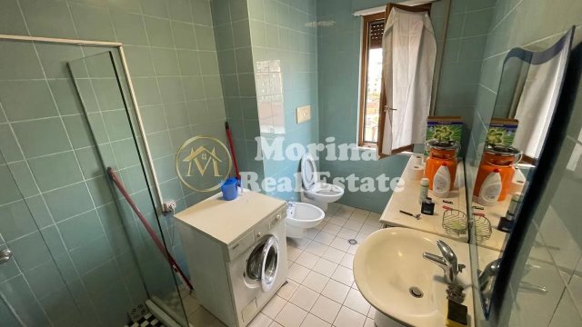 Tirane, jepet me qera apartament 1+1 Kati 6, 60 m² 450 € (Rruga e Barrikadave)