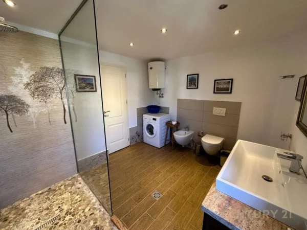 Tirane, shitet apartament 2+1 Kati 5, 90 m² 135.000 € 