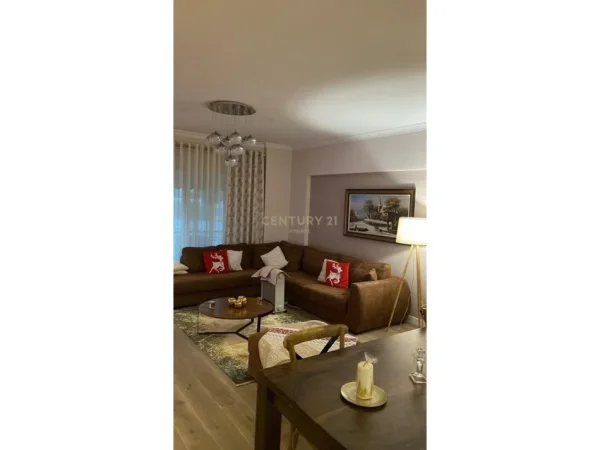 Tirane, shes apartament 2+1 Kati 3, 128 m² 258.000 € 